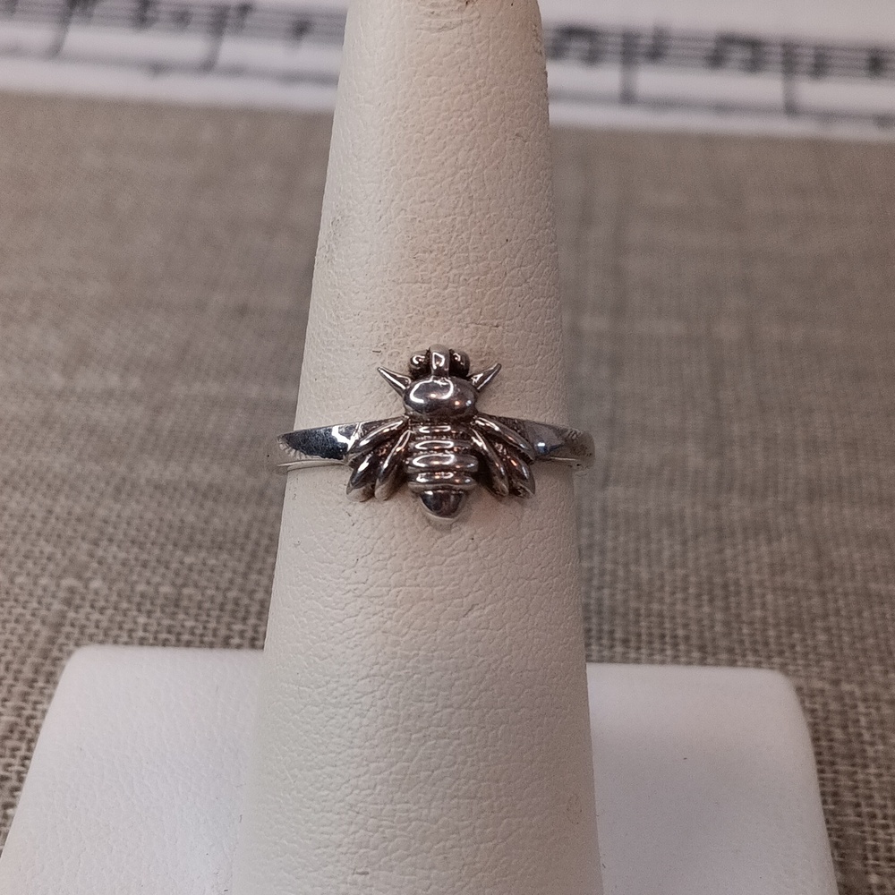 Sterling Silver Honey Bee Ring Size 7.5